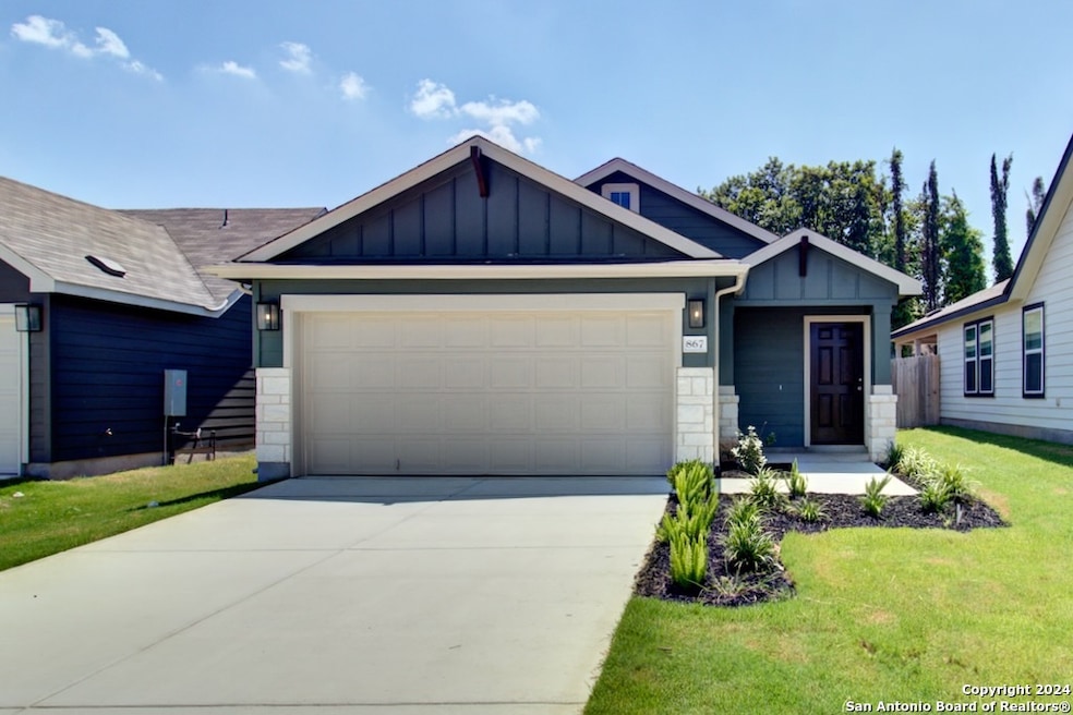 867 Farmhouse Trail, New Braunfels, TX 78130 - photo 1