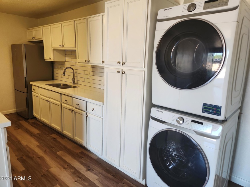 1810 N 26th Place unit 1, Phoenix, AZ 85008 - photo 1