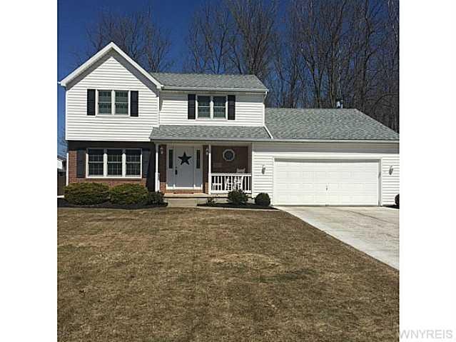 3201 Rachelle Dr, North Tonawanda, NY 14120 - photo 1