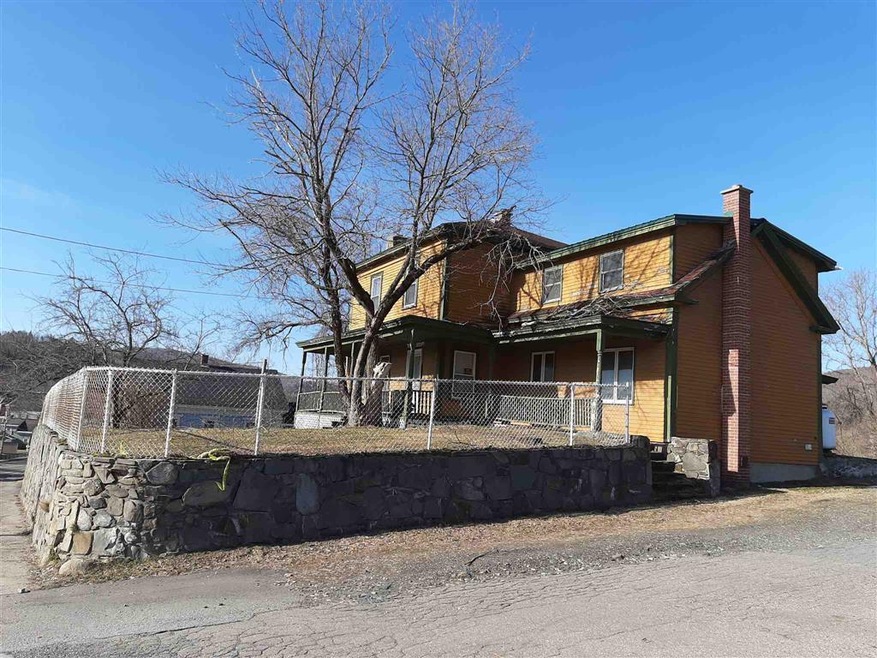 185 Main St, Colebrook, NH 03576 - photo 1