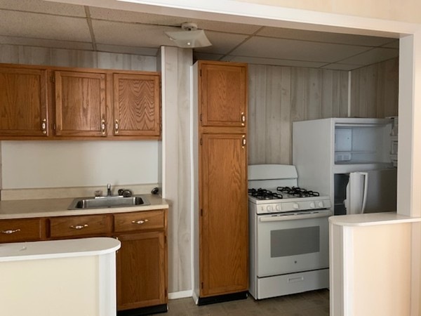 99 Robeson St unit 2N, Fall River, MA 02720 - photo 1