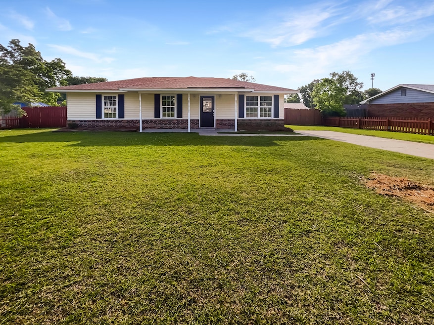 105 Underbrush Ct, Moncks Corner, SC 29461 - photo 1