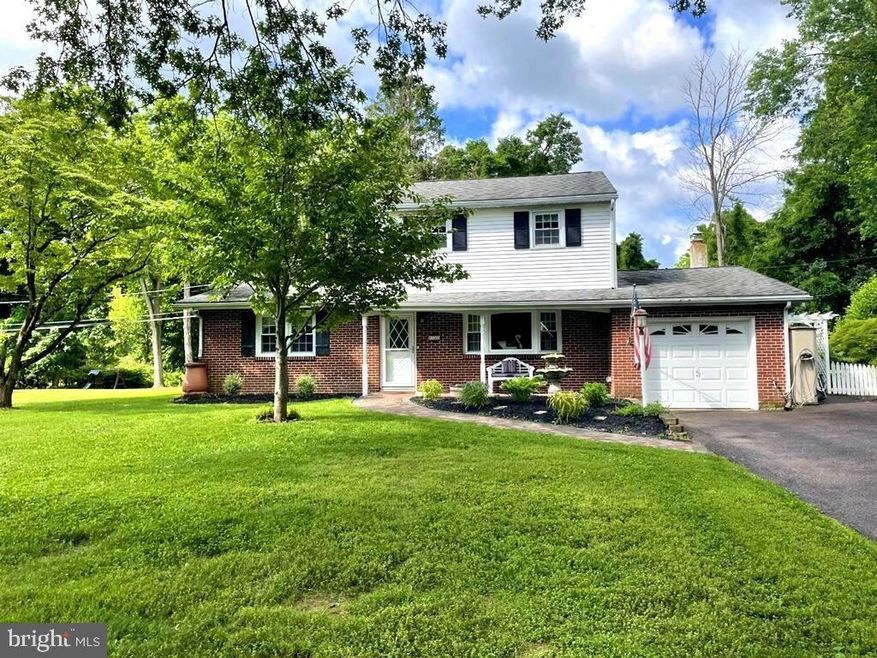 910 Bent Rd, Hatfield, PA 19440 - photo 1