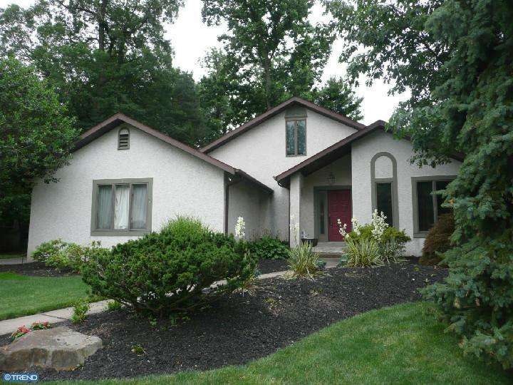 7 Sugar Maple Ln, Horsham, PA 19044 - photo 1