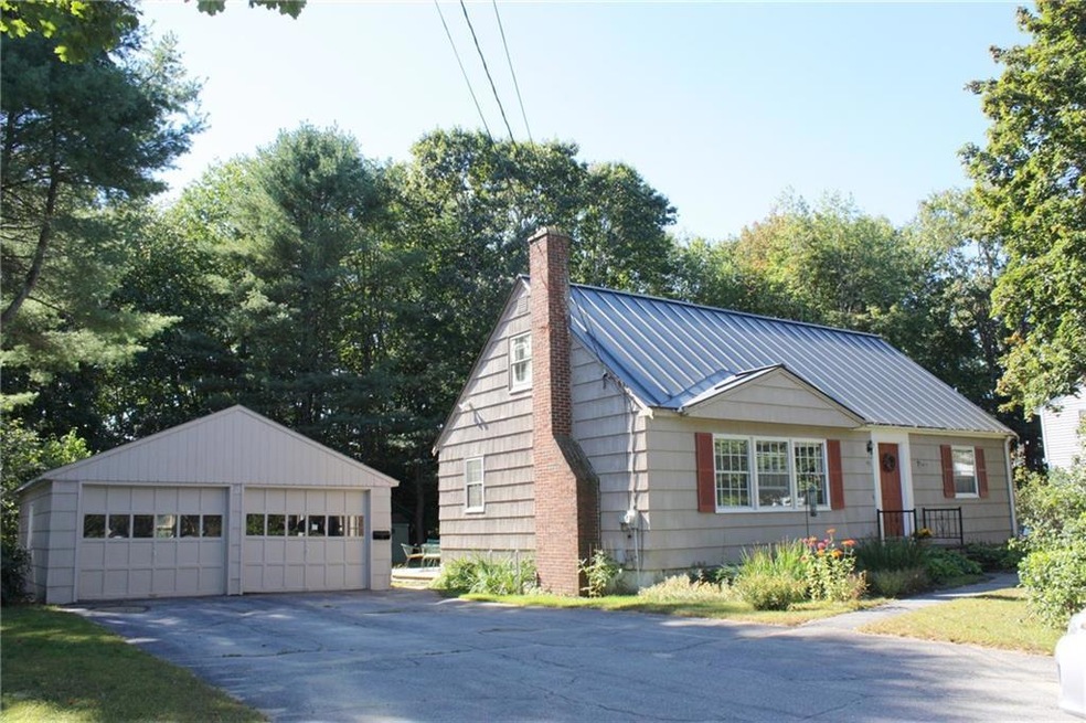 Very attractive neighborhood Cape w/...