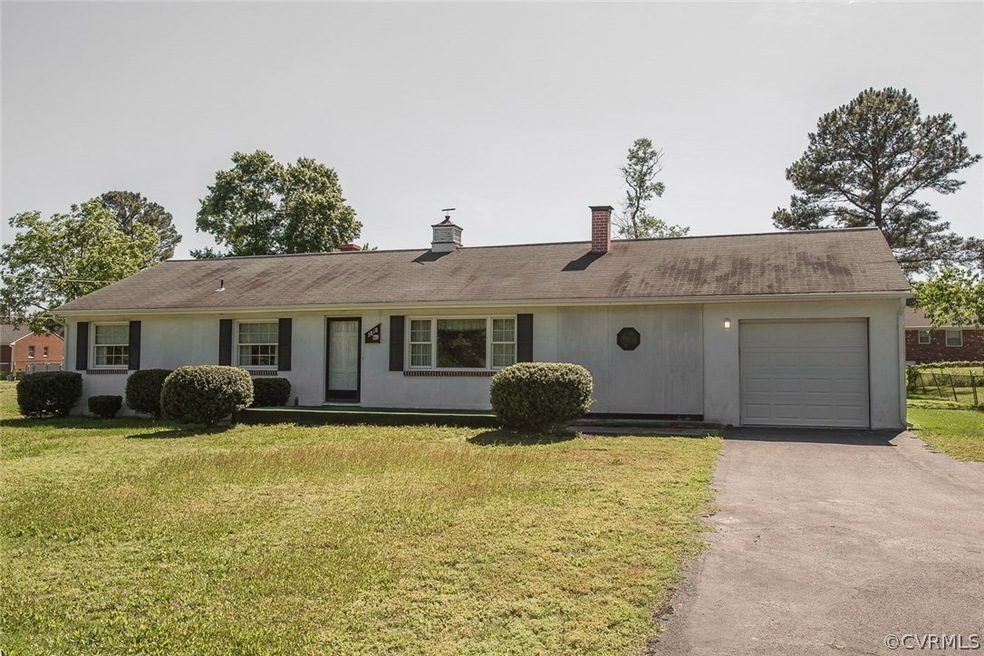 3818 River Road -  Welcome to 1461 sq ft of one level living!