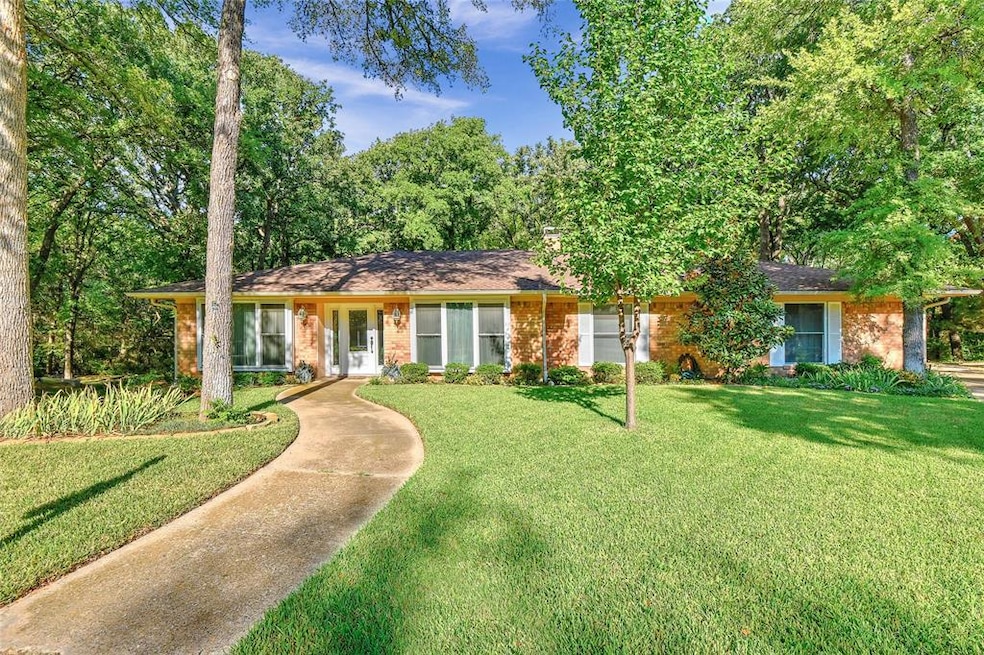 2608 Nantucket Dr, Sherman, TX 75092 - photo 1