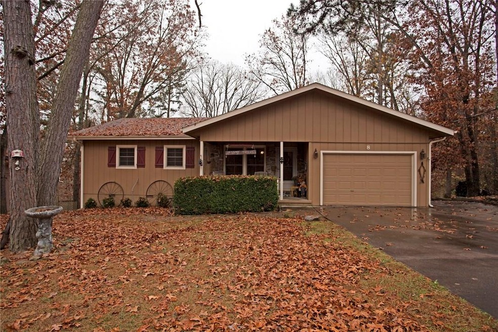 8 Newlyn Ln, Bella Vista, AR 72714 - photo 1