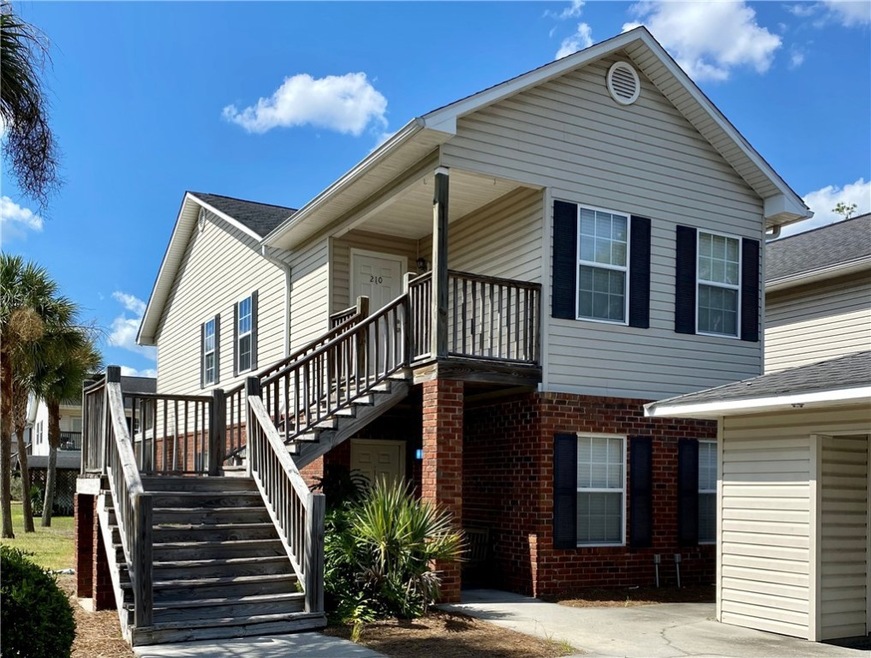 210 Camellia Ct, Brunswick, GA 31520 - photo 1