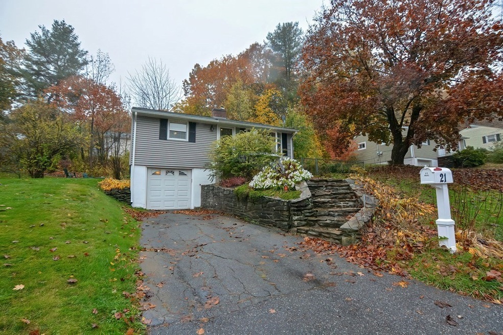 21 Sunny Hill Dr, Worcester, MA 01602 - photo 1