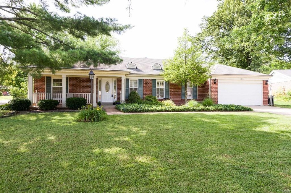 Picturesque front yard