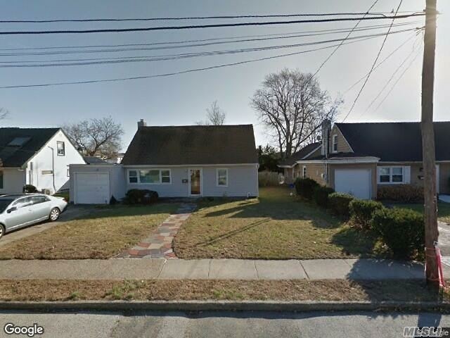 1054 Jefferson St, Baldwin, NY 11510 - photo 1