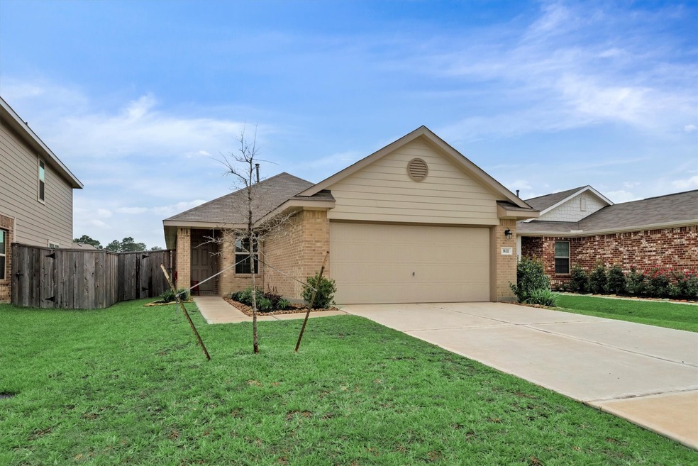 811 Deerhurst Ln, Magnolia, TX 77354 - photo 1