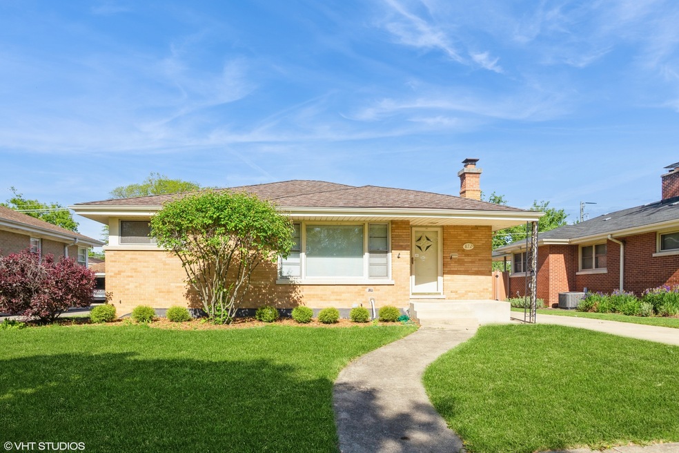 872 S Bryan St, Elmhurst, IL 60126 - photo 1
