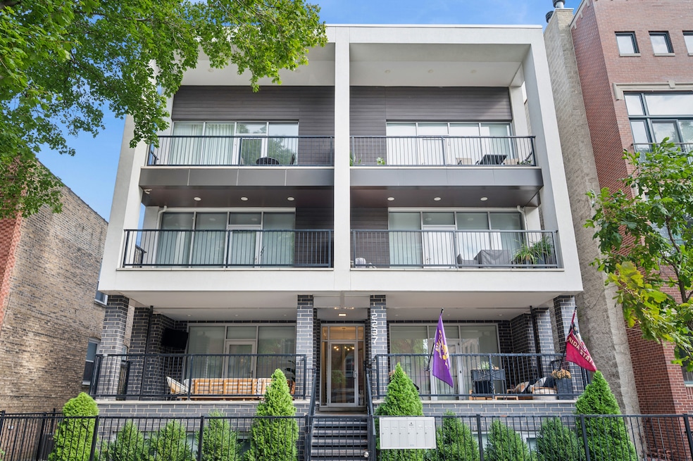 2237 N Hoyne Ave unit 3N, Chicago, IL 60647 - photo 1