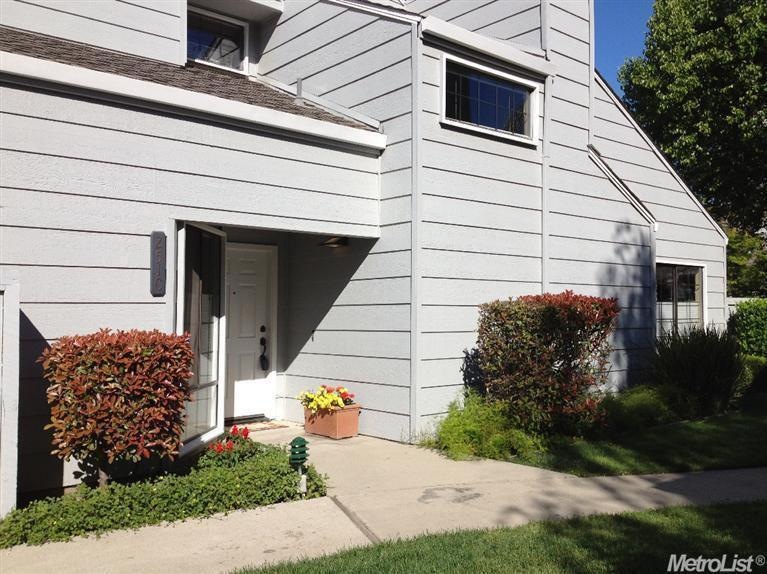 Inviting front entrance.
