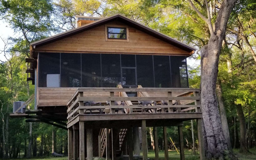 726 SW Santa fe Dr, Fort White, FL 32038 - photo 1