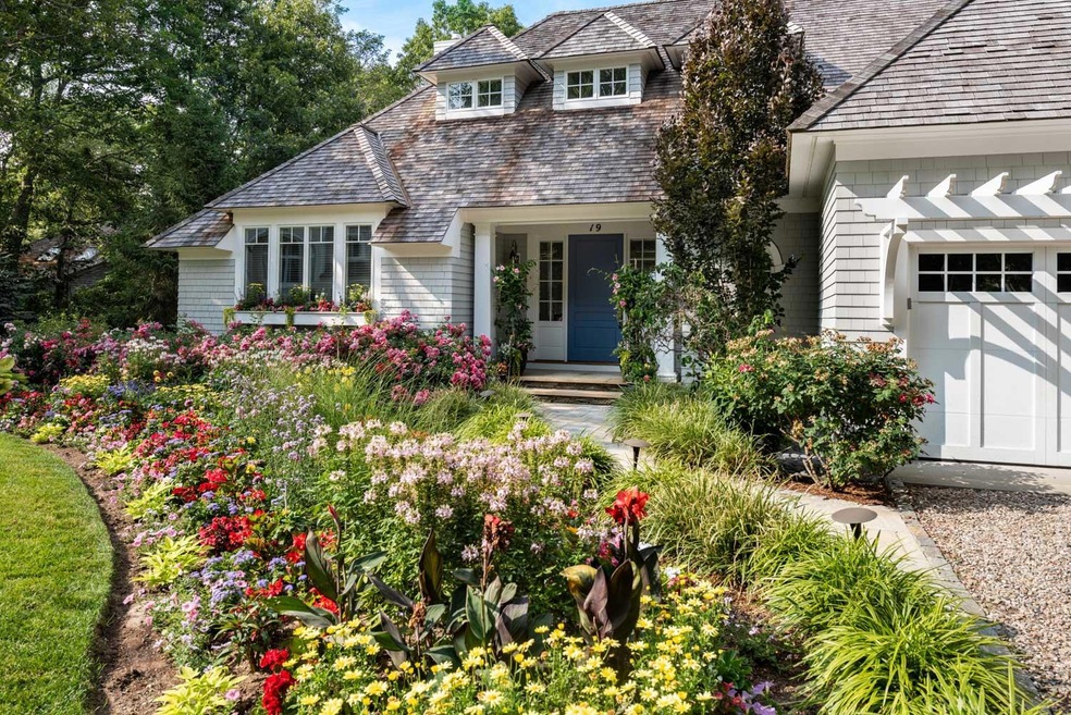 19 Tide Run, Mashpee, MA 02649 - photo 1