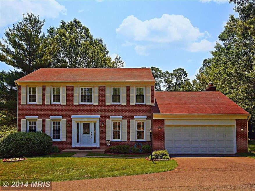 8203 Labbe Ln, Vienna, VA 22182 - photo 1