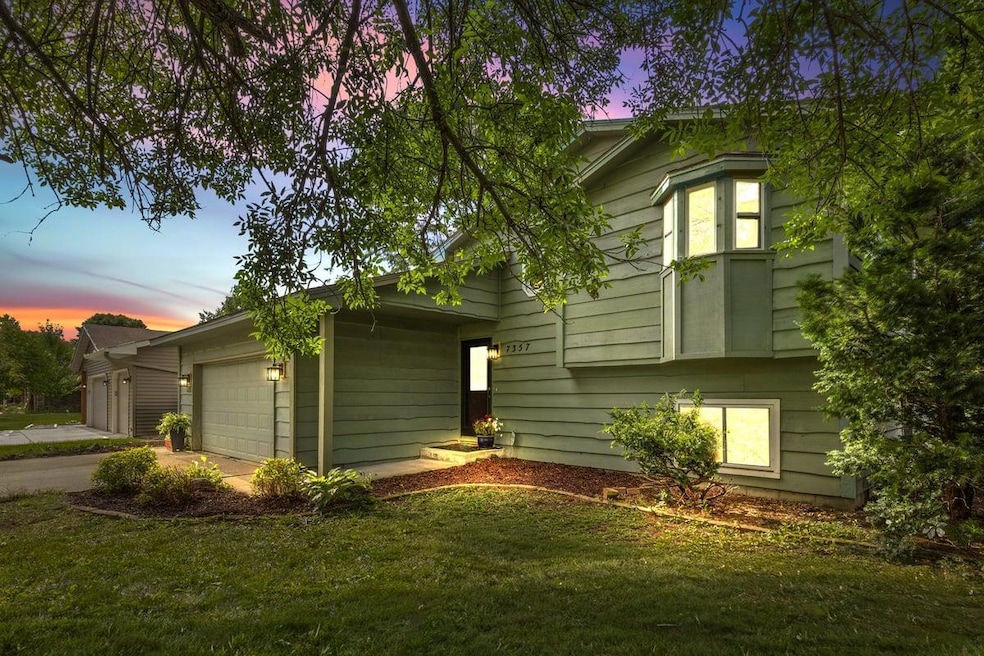 7357 116th Place N, Champlin, MN 55316 - photo 1