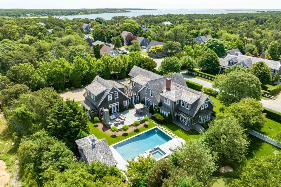Edgartown Field Club Estate