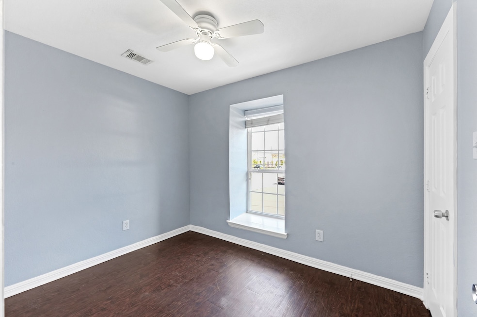 735 W Cavalcade St unit 10, Houston, TX 77009 - photo 1