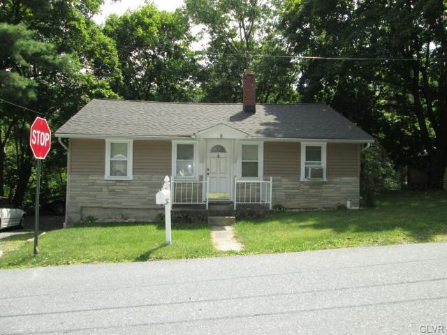 2208 Hillside Rd, Slatington, PA 18080 - photo 1