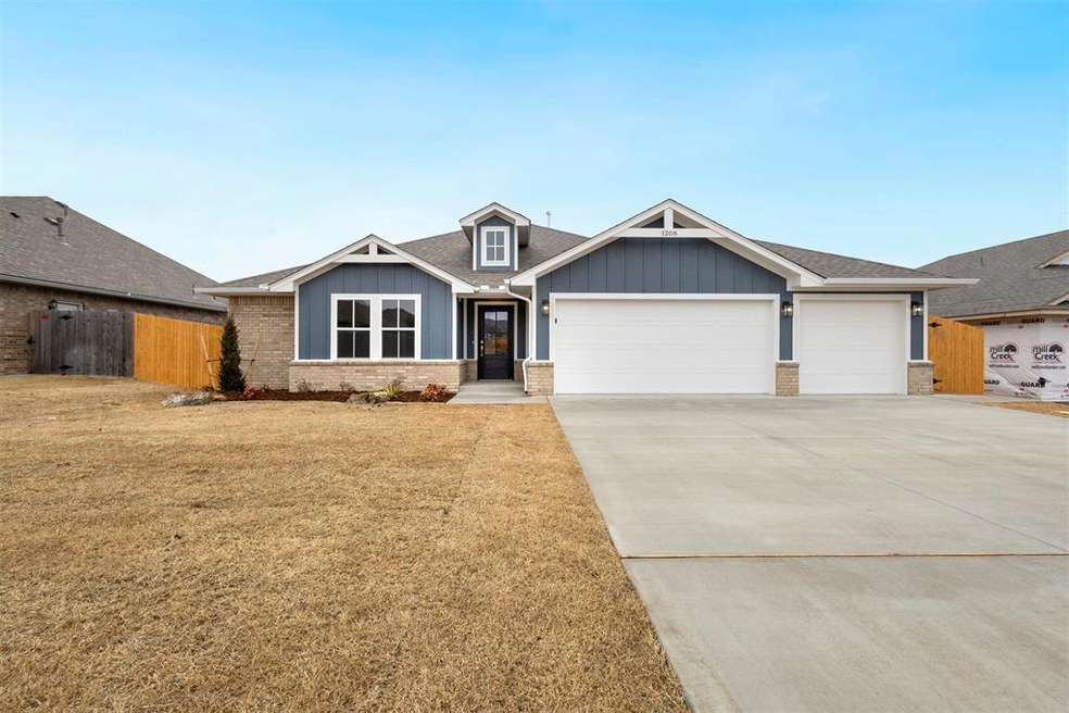 1208 Ariana St, Shawnee, OK 74804 - photo 1