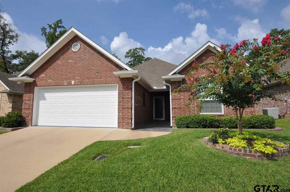 5825 Cross Creek Cir, Tyler, TX 75703 - photo 1