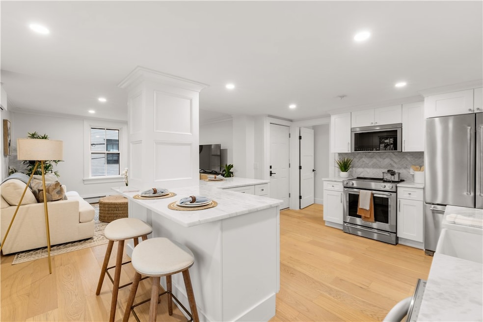 51 Poplar St unit 2, Newport, RI 02840 - photo 1