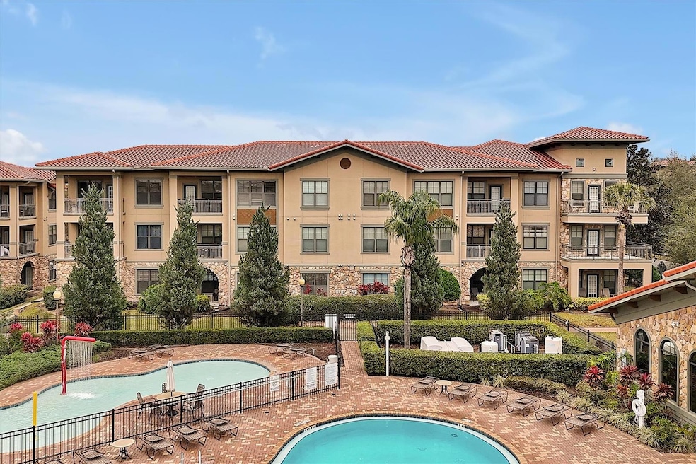 904 Charo Pkwy unit 518, Davenport, FL 33897 - photo 1