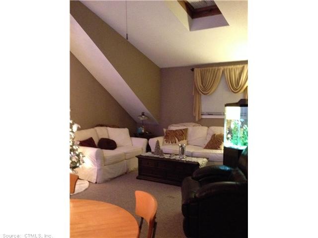 90 Hill St, East Haven, CT 06512 - photo 1