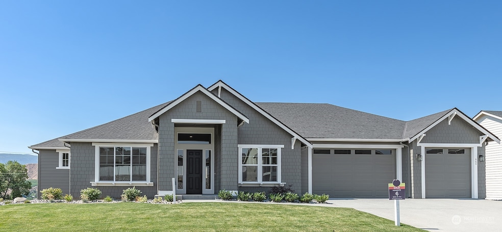 664 S Juli Ave, East Wenatchee, WA 98802 - photo 1