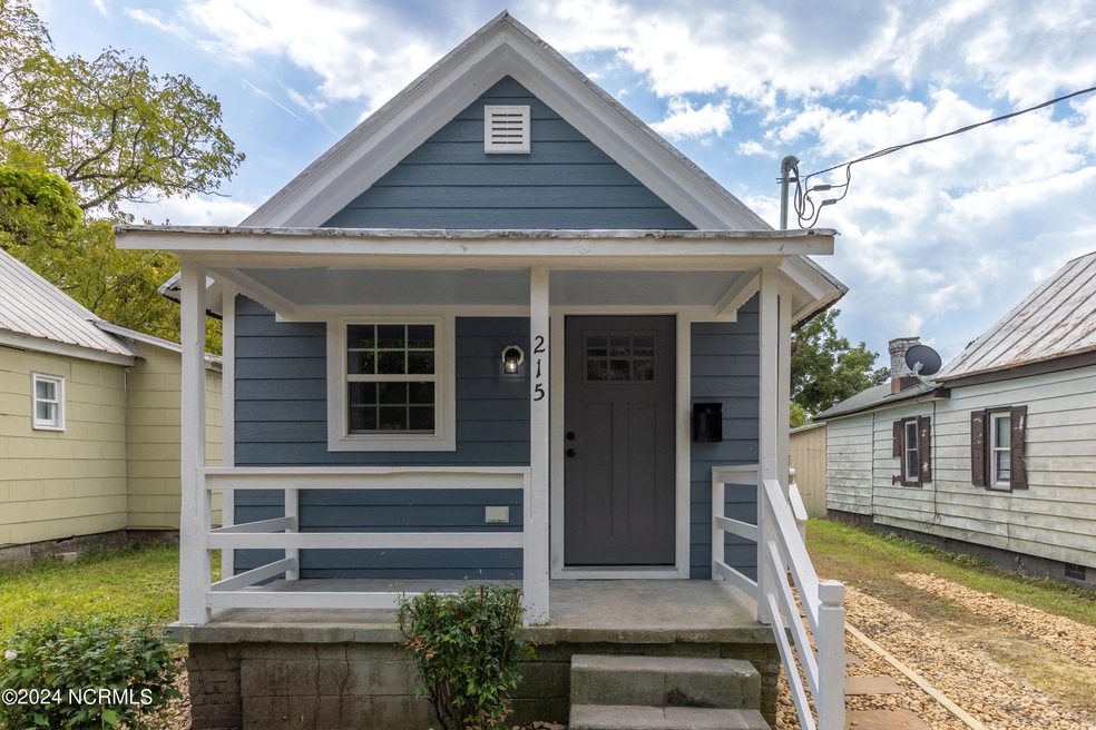 215 Dr MLK Jr Ave-01