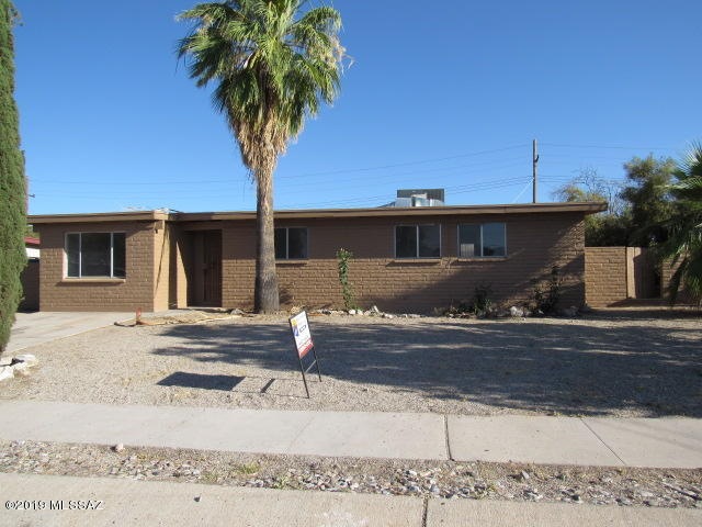 8008 E Nicaragua Dr, Tucson, AZ 85730 - photo 1