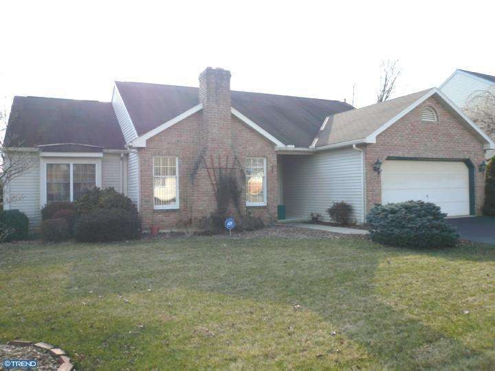 2945 Linda Ln, Reading, PA 19608 - photo 1