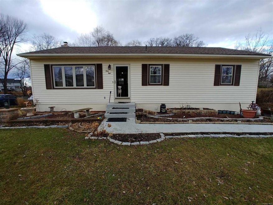 48 Balfour Dr, Wappingers Falls, NY 12590 - photo 1