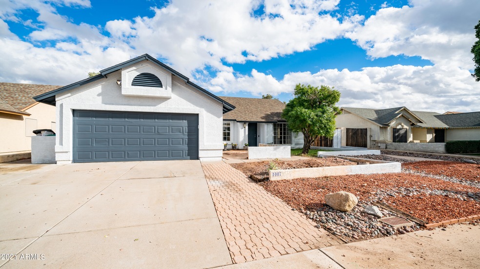 1007 N Shannon unit 5C, Mesa, AZ 85205 - photo 1