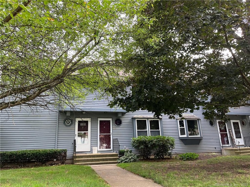 1 Abbott Rd unit 203, Ellington, CT 06029 - photo 1