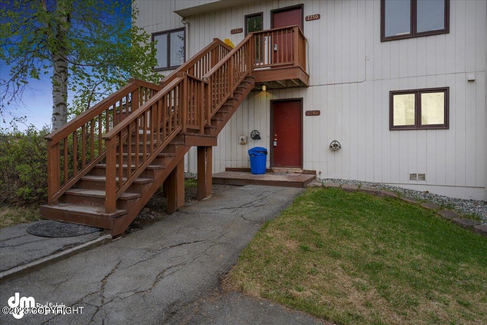 01-Front Exterior_ELI09959_DTE