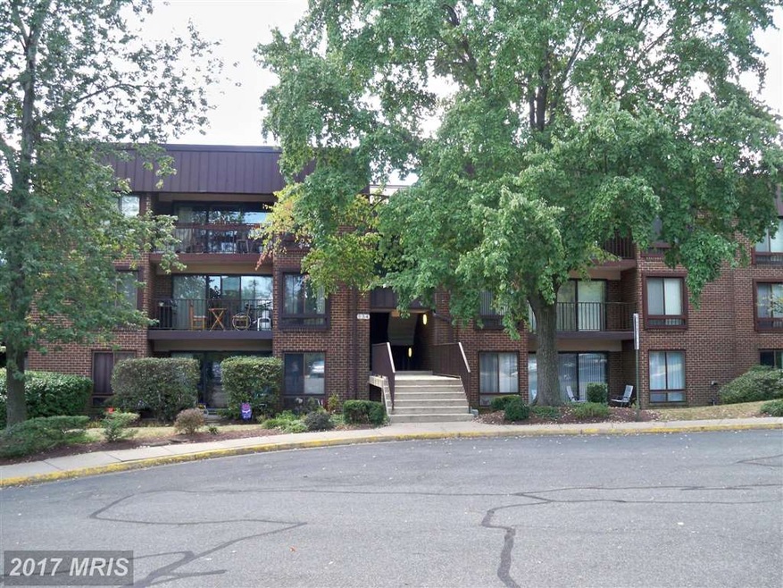 134 Roberts Ln unit 403, Alexandria, VA 22314 - photo 1