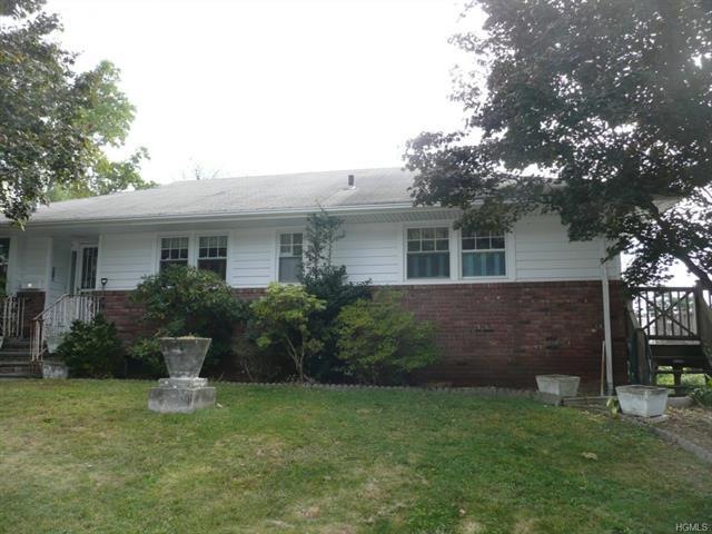 17 Entrance Ct, Yonkers, NY 10710 - photo 1