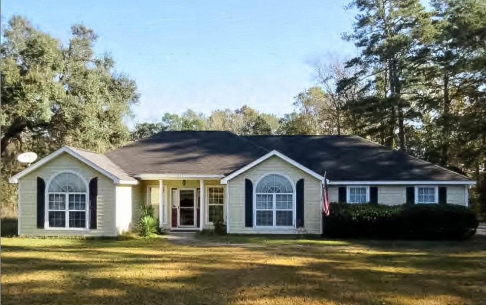 1061 Hiawatha Farms Rd, Monticello, FL 32344 - photo 1