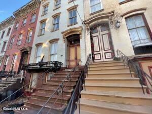 For Rent $1,400/month