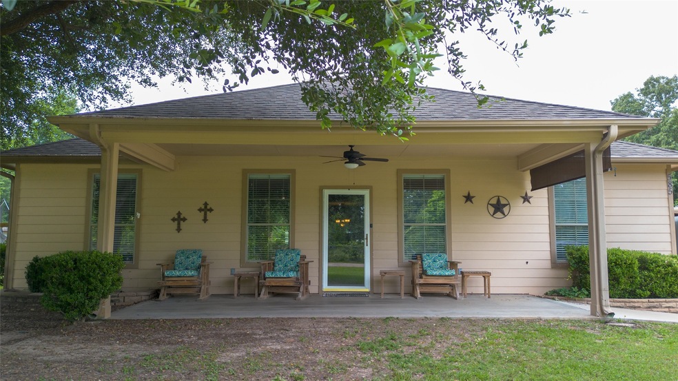 585 S Canyon Dr, Onalaska, TX 77360 MLS 53194670