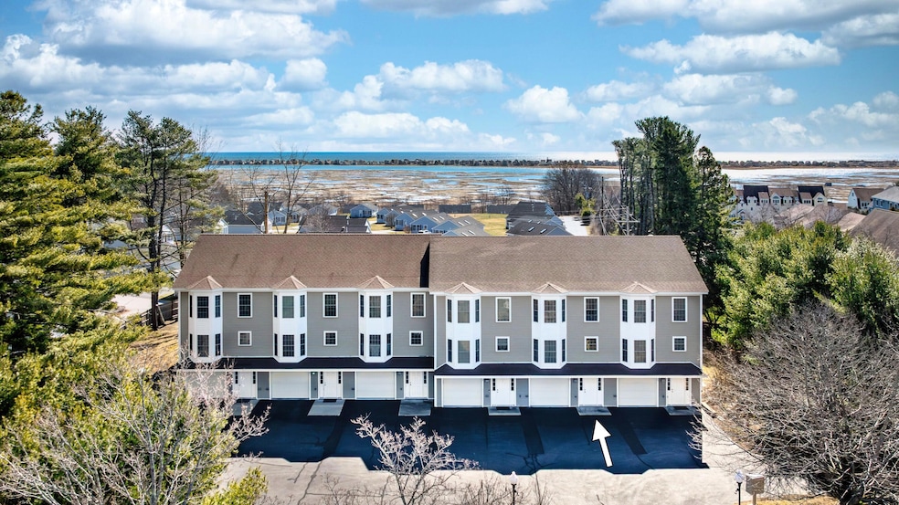1383 Post Road, Wells, Unit 5 w_arrows-