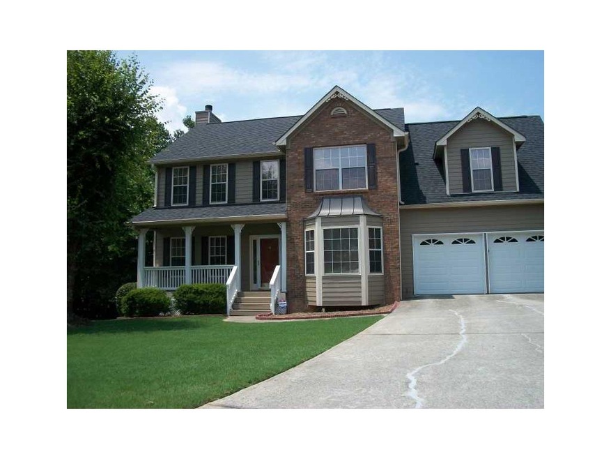 Exterior Front. Front view Summer