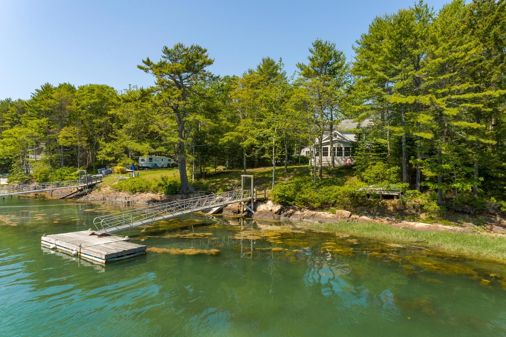 27 Laurel Shore Dr, Harpswell, ME 04079 - photo 1