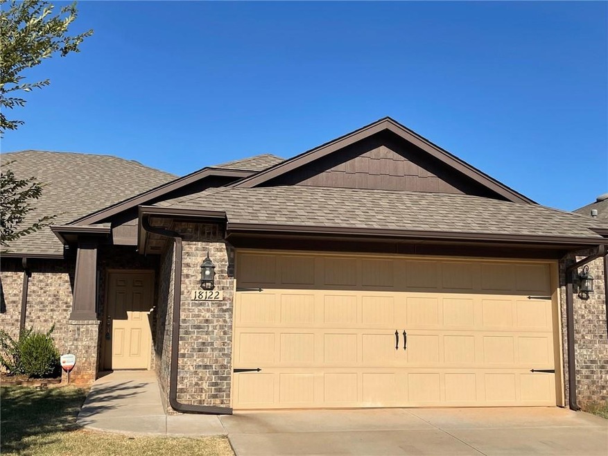 18122 Manera Way, Edmond, OK 73012 - photo 1