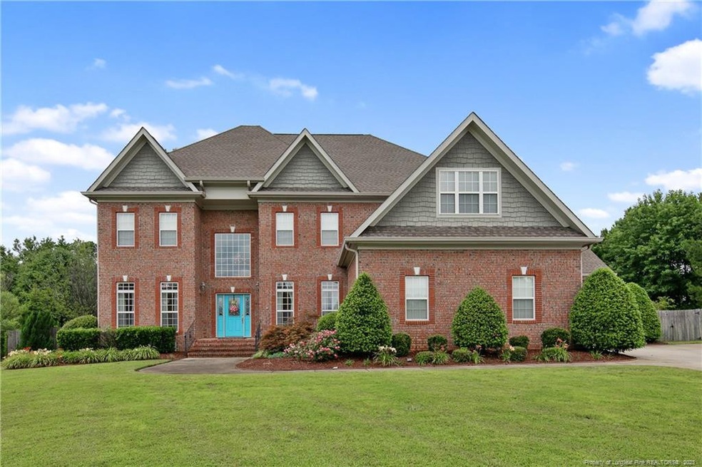 4640 Weaverhall Dr, Fayetteville, NC 28314 - photo 1